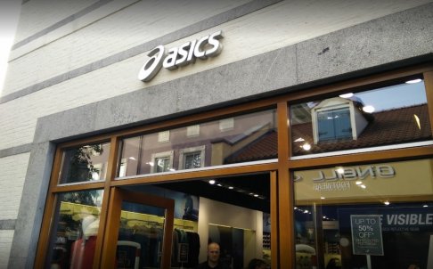 Asics Outlet -- Designer Outlet Roermond