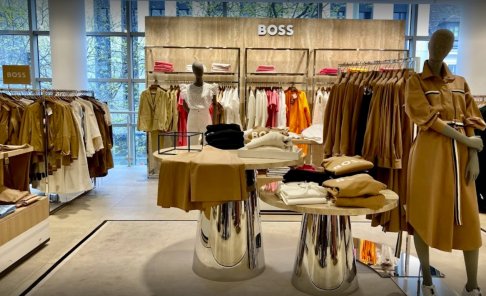 BOSS Outlet -- Designer Outlet Roermond
