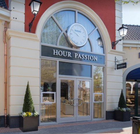 Hour Passion Outlet -- Designer Outlet Roermond