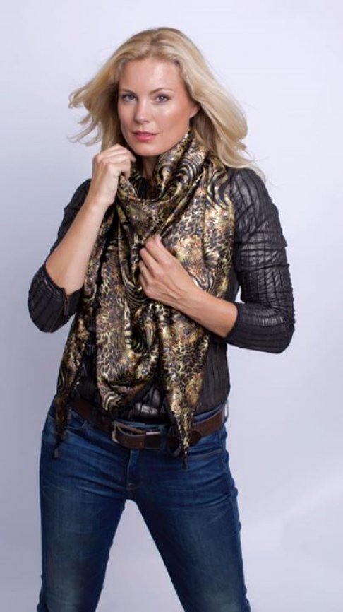 Monsterverkoop Bewitched sjaals