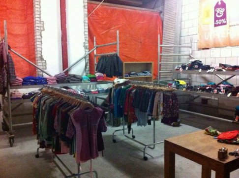 Garage Sale, Hippe Outlet, Mega Uitverkoop! - 2