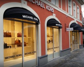 Michael Kors Outlet -- Designer Outlet Roermond