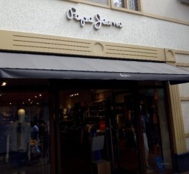 Pepe Jeans Outlet -- Designer Outlet Roermond